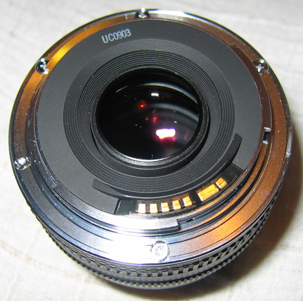 EF50mm/f:1.8 - produktionskode bag på objektivet. Dette er fra september 1988.